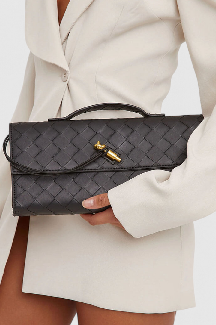 LENA | CLUTCH WITH GOLDEN KNOT DETAIL